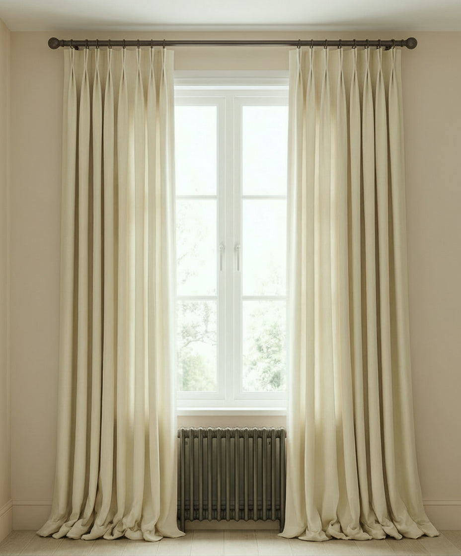 Pair of curtains - Romo, Linara in Gardenia
